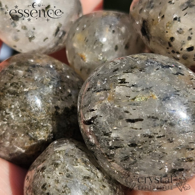 Black chlorite Quartz