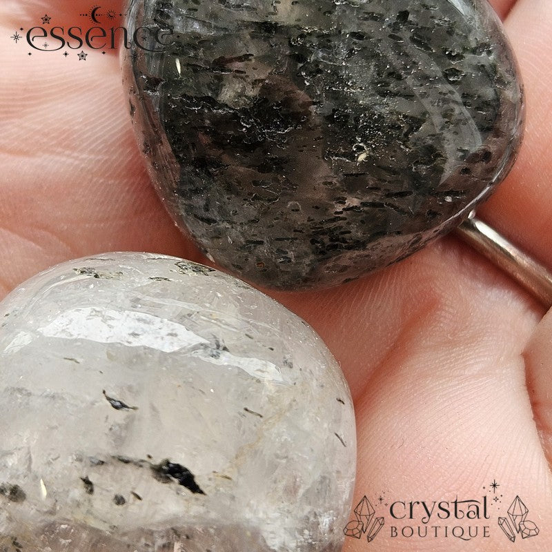 Black chlorite Quartz