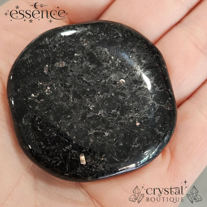 Astrophyllite smoothstone