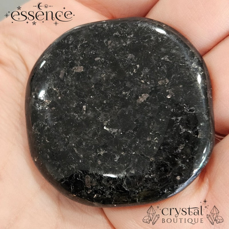 Astrophyllite smoothstone