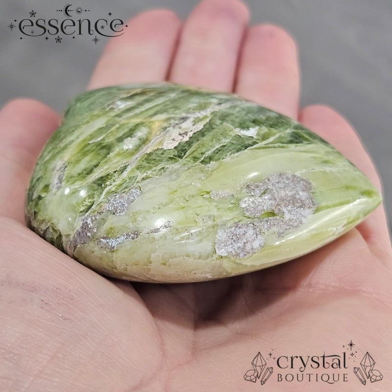 Tremolite Heart 167g