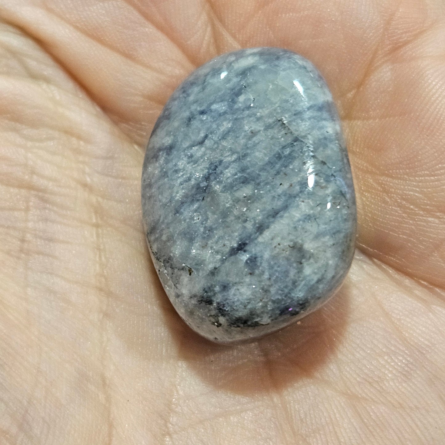 Iolite Tumbled Stone (india)