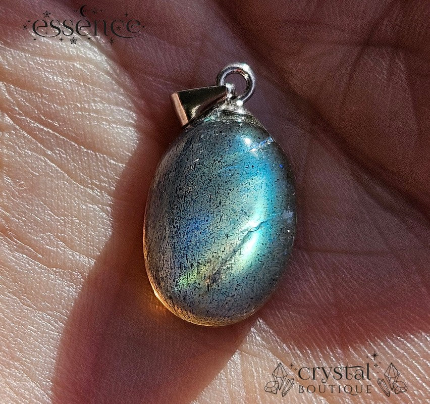 Flash Labradorite pendant