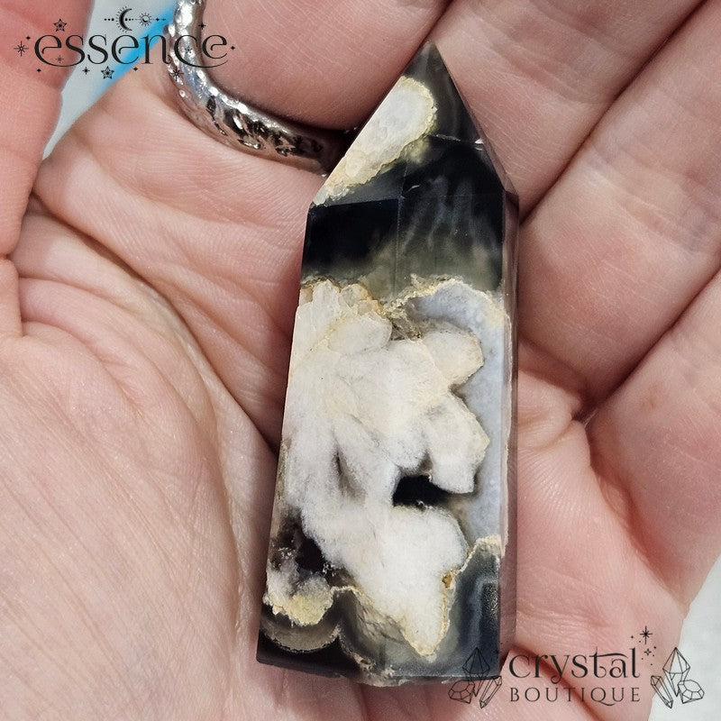 Black Flower Agate Tower 38gms