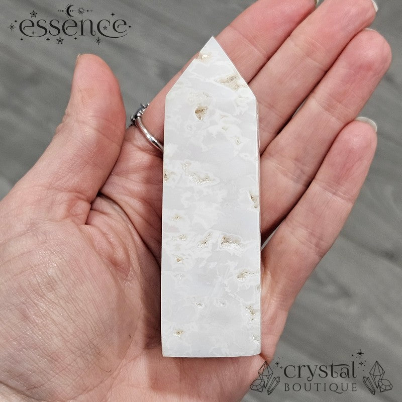 Snow White Agate Tower – 155g