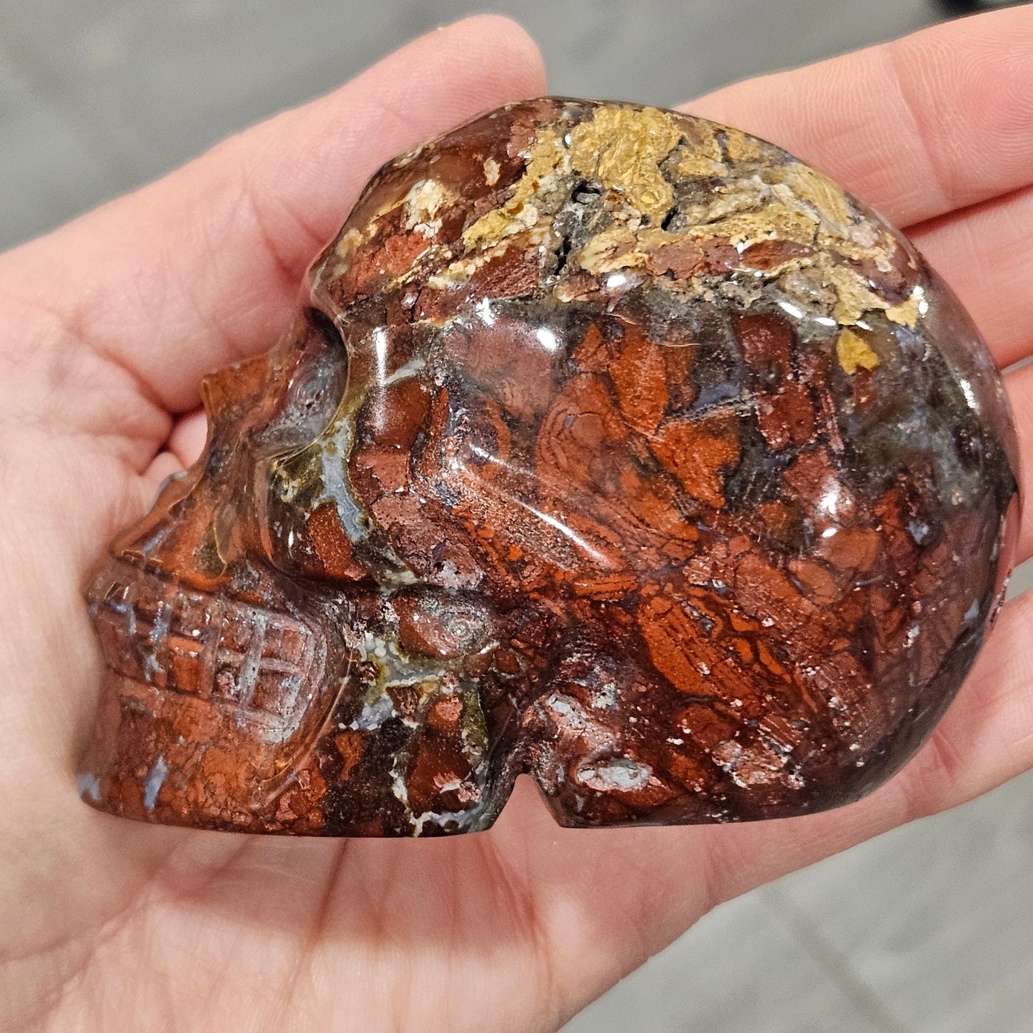 Red Agate skull