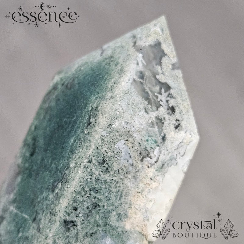 Moss Agate Tower – A Stone of Growth & Harmony