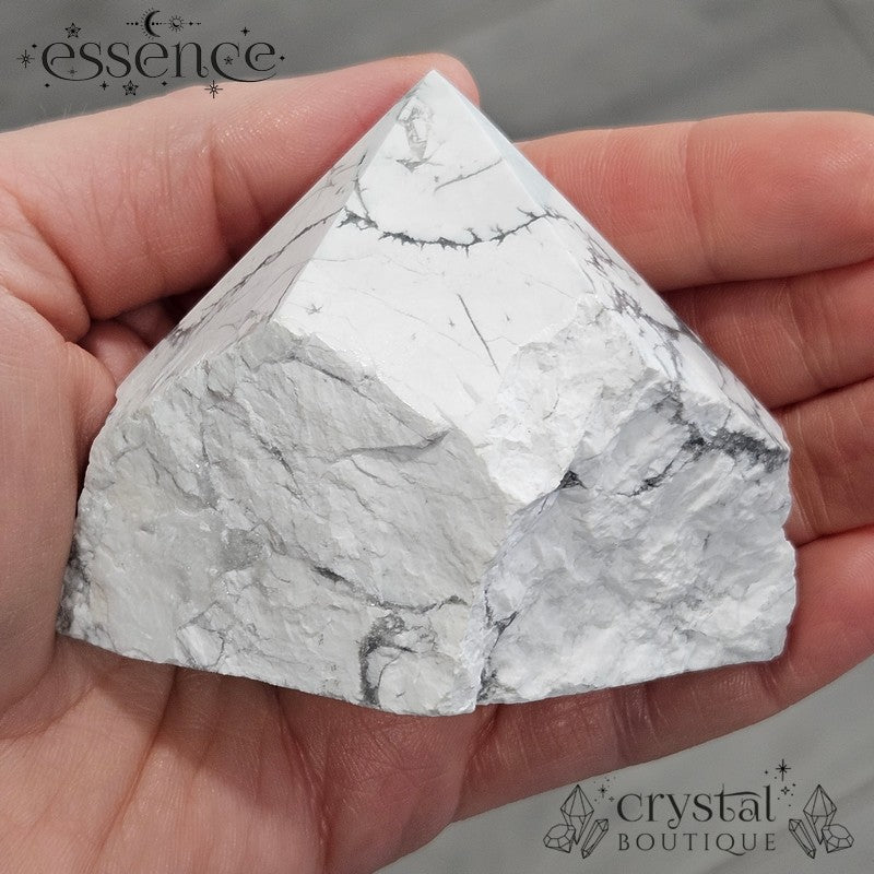 Howlite Cut Base Point (241g)