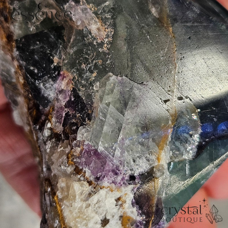 Fluorite Cut Base Point – 385g