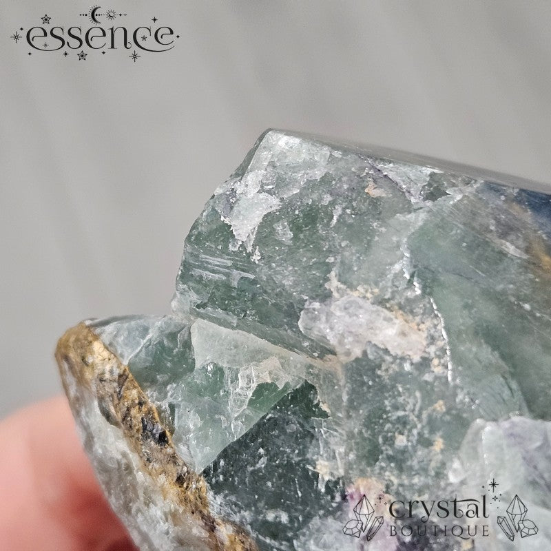 Fluorite Cut Base Point – 385g