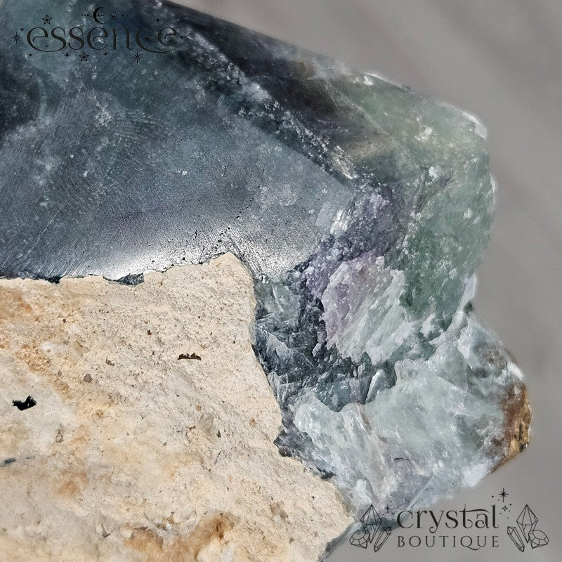 Fluorite Cut Base Point – 385g