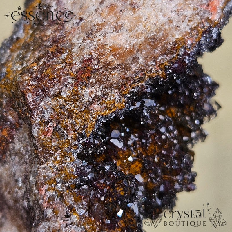 Red Manganese Quartz Druzy – 168g Energising & Confidence