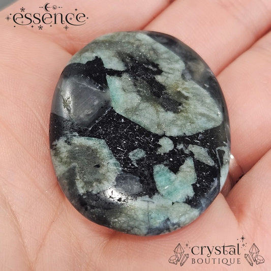 Emerald in Matrix Worry Stone
