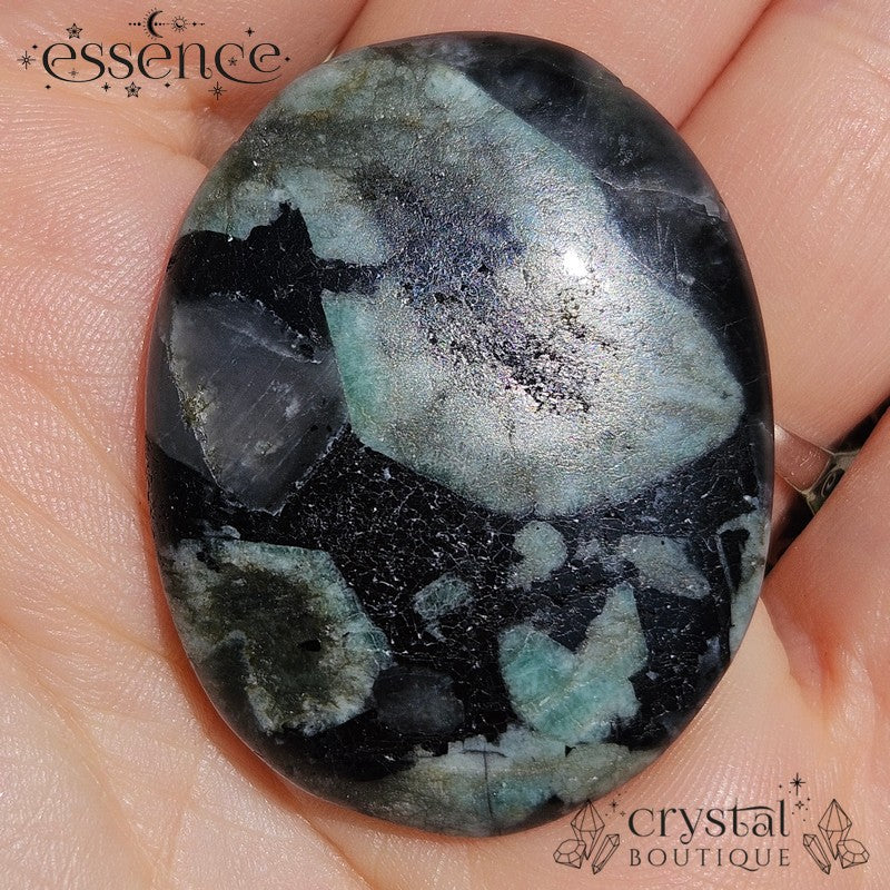 Emerald in Matrix Worry Stone
