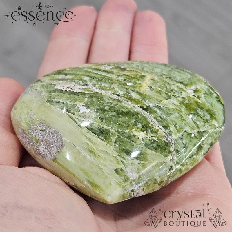 Tremolite Heart  167g