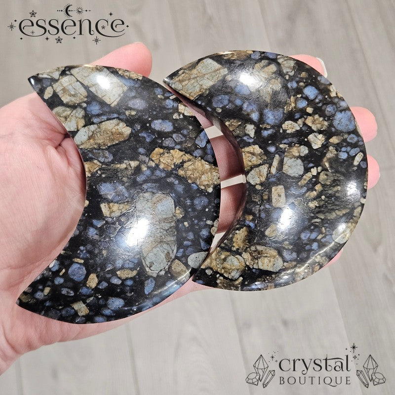 Blue Que Sera Moon Carvings