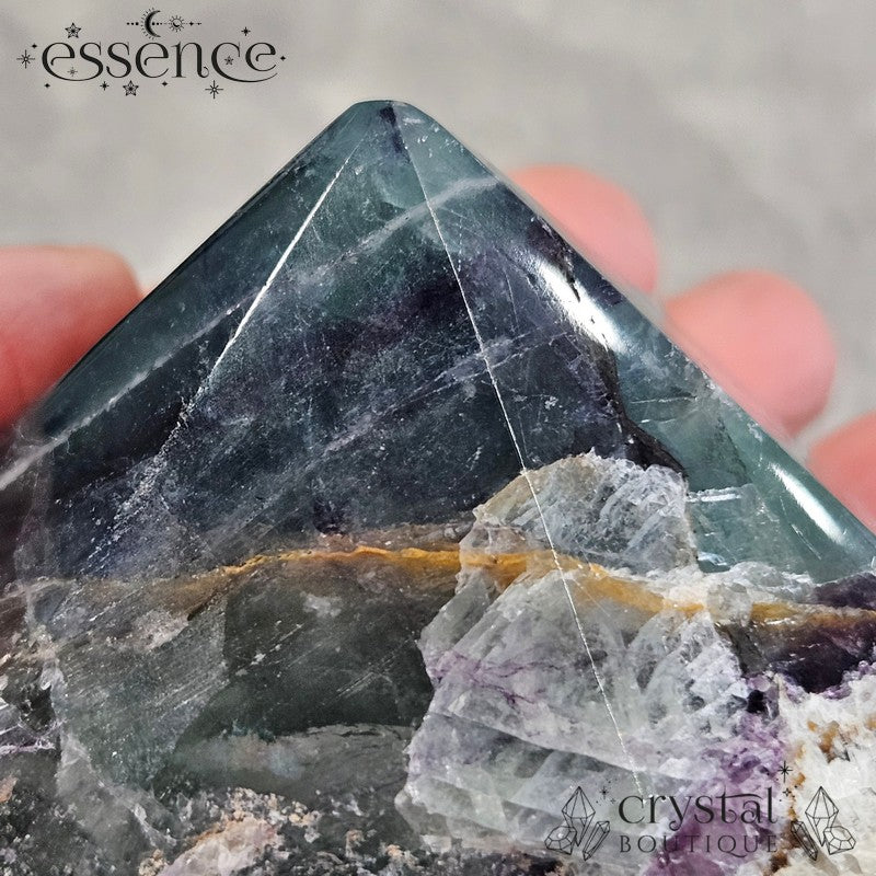 Fluorite Cut Base Point – 385g